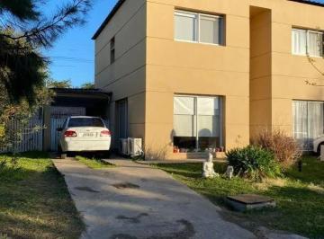 Casa · 80m² · 3 Ambientes · 2 Cocheras · Dúplex en Venta - 2 Dorm. 2 Baños - 262 m² - Altos de Hudson II