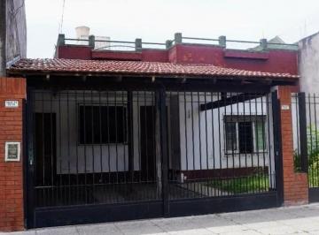 Casa · 135m² · 7 Ambientes · 2 Cocheras · Venta - Casa, 7/siete Ambientes - V. Maipu, San Martin, Zona Norte