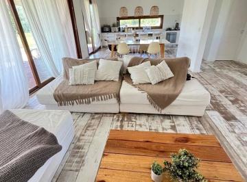 Casa · 1m² · 4 Ambientes · 2 Cocheras · Casa Chalet en Alquiler en Manzanares, Pilar, G. B. a. Zona Norte