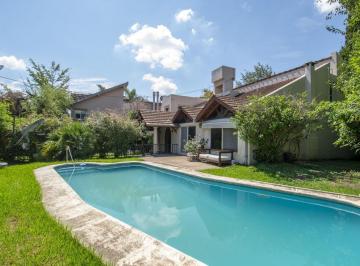 Casa · 129m² · 4 Ambientes · 1 Cochera · Casa en Country Miraflores