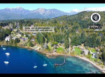 Casa · 450m² · 8 Ambientes · 1 Cochera · Alquiler Lujosa Casa Orillas del Lago Nahuel Huapi - Bariloche Patagonia Argentina