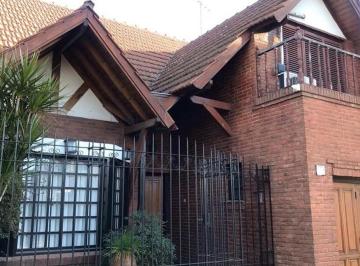 Casa · 200m² · 4 Ambientes · 1 Cochera · Venta, Casa, Chalet, Padua, 3 Dorm.