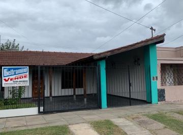 Casa · 150m² · 3 Ambientes · 2 Cocheras · Venta - Casa Merlo