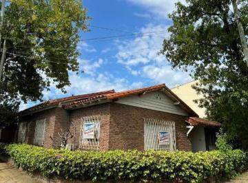 Casa · 200m² · 4 Ambientes · 2 Cocheras · Casa en Venta - San Antonio de Padua