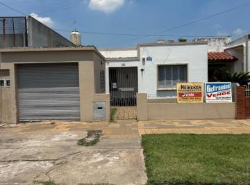 Casa · 120m² · 3 Ambientes · 1 Cochera · Venta Casa 2 Dorm. Merlo