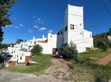 Departamento · 80m² · 6 Ambientes · 2 Cocheras · Departamento en Venta 3 Dorm. 2 Baños Quincho Pileta Villa del Lago Villa Carlos Paz