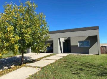 Casa de 5 ambientes, Escobar · Casa Venta Belen de Escobar - Libertad Al 300