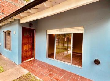 Casa · 110m² · 3 Ambientes · 1 Cochera · Venta de Casa en Alejandro Korn