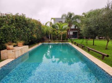 Casa · 204m² · 5 Ambientes · Alquiler de Casa Amoblada en Santa Bárbara, Tigre