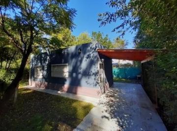 Casa · 70m² · 3 Ambientes · 1 Cochera · Casa en Venta - 2 Dorm. 1 Baño 1 Cochera - 120 m² Totales - Pilar