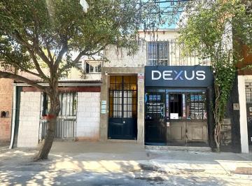 Casa de 9 ambientes, Córdoba · Casa en Venta B° Alta Cba de 3 Dorm. + 2 Dptos de 1 Dor - Patio Grande
