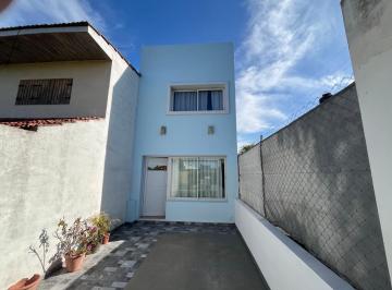 Casa · 120m² · 3 Ambientes · 1 Cochera · Latorre Prop. Vende Moderno Duplex - Cerca del Mar