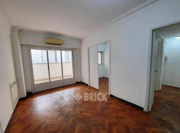 Departamento · 92m² · 4 Ambientes · Semip C/dep en Talcahuano y Av Cordoba - Cfte 92 m² Patio Baulera Impec Balcon Gran Living