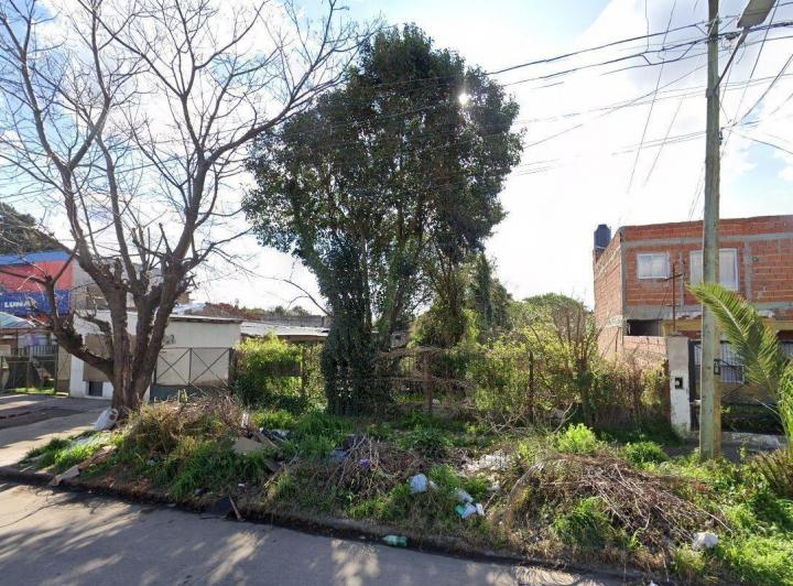 Terreno · 636m²