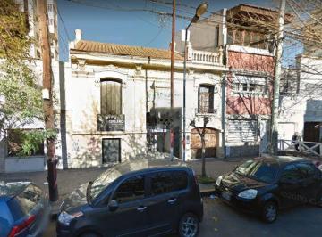 Casa · 350m² · 7 Ambientes · 1 Cochera · Casa en Venta - 2 Dorm. 3 Baños - Cochera - 400 m² - La Plata