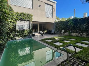 Casa · 220m² · 5 Ambientes · 1 Cochera · Casa Venta Barrio Norte La Plata 3 Dorm. 2 Baños Cochera Jardin Pileta