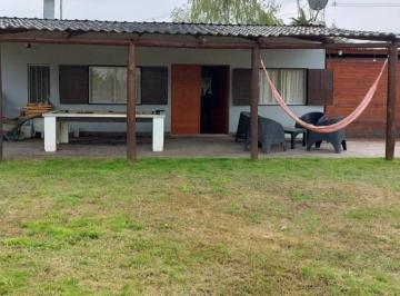 Casa · 140m² · 2 Ambientes · Casa en Venta - 1 Dormitorio 1 Baño - Cochera - 3200 m² - San Vicente