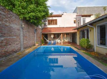 Casa · 260m² · 5 Ambientes · 2 Cocheras · Casa en Guadalupe (A 50 m Pza S. Pablo)