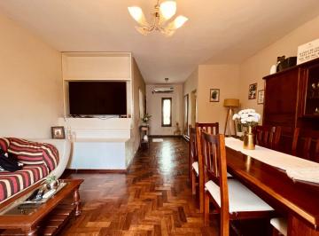 Departamento · 113m² · 6 Ambientes · Departamento Céntrico en Venta