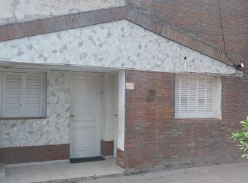 Casa · 285m² · 8 Ambientes · 1 Cochera · Se Vende Casa Amplia + Departamento Planta Alta