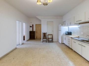 Departamento · 81m² · 4 Ambientes · Montevideo E/10 y 11. Depto 3 Dormi Venta Berisso