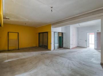 Departamento · 169m² · 4 Ambientes · Venta de Departamento Piso a Reciclar. Permuta
