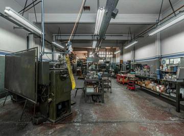 Bodega-Galpón · 491m² · Villa Lugano - Deposito de 490 m² en 3 Plantas