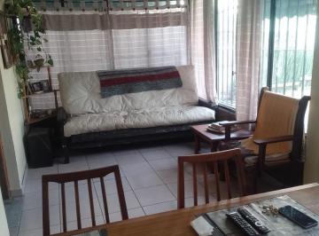 Casa · 130m² · 3 Ambientes · 1 Cochera · Casa en Venta - 2 Dorm. 1 Baño - Cochera - 401 m² - 12 de Octubre, Berazategui