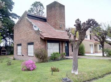 Casa · 100m² · 4 Ambientes · 1 Cochera · Casa en Venta - 2 Dorm. 2 Baños - Cochera - 200 m² - Abasto, La Plata