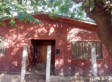 Casa de 4 ambientes, Merlo · Casa en Venta, Mariano Acosta