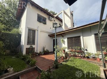 Casa · 109m² · 3 Ambientes · 1 Cochera · Venta Casa 3 Ambientes con Cochera y Jardín en Quilmes