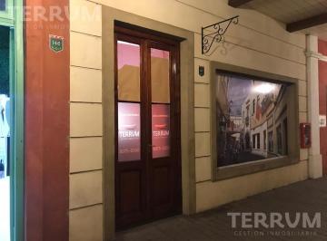 Local comercial · 61m² · Local en Venta: Canning: Plaza Canning