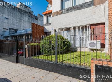 Casa · 315m² · 8 Ambientes · 3 Cocheras · Casa Venta 5 Ambientes Versalles