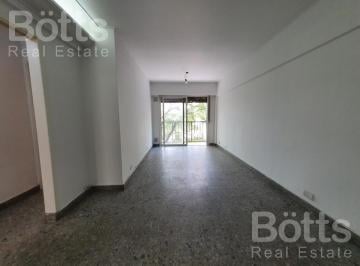 Departamento · 50m² · 3 Ambientes · Depto 3 Amb en Alquiler, C/ Balcón y Lavadero en Flores.