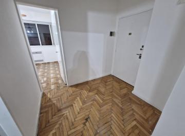 Departamento · 38m² · 2 Ambientes · Venta - 2 Ambientes C/balcón - Recién Pintado - San Nicolas