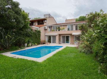Casa · 268m² · 5 Ambientes · 2 Cocheras · Casa en Venta en Béccar