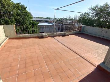 PH · 88m² · 4 Ambientes · Venta/permuta - Casa Planta Alta - 2 Dorm. Comodín - PH - Roque Saenz Peña, Rosario