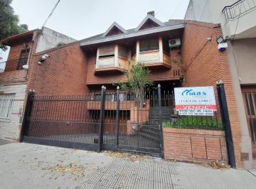 Casa · 680m² · 7 Ambientes · 4 Cocheras · Importante Propiedad en Excelente Zona