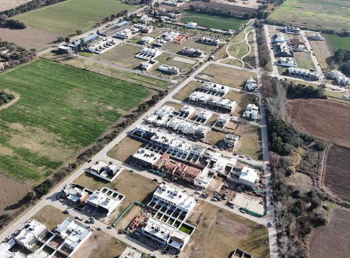 Terreno · 360m²