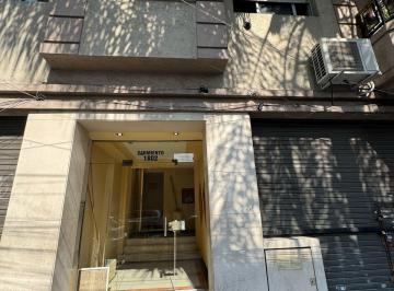 Departamento de 2 ambientes, Lanús · En Alqiler Dto Al Frente 2 Amb con Balcon en Buena Ubicacion en Lanus