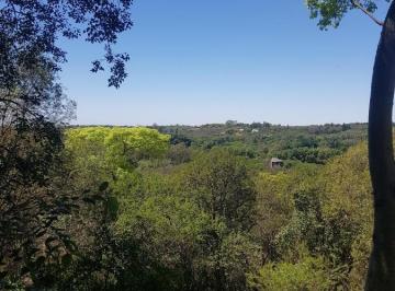 Casa · 360m² · 6 Ambientes · 3 Cocheras · Excelente. Casa de Campo. con Amplio Terreno de 10 Ha Zona Residencial
