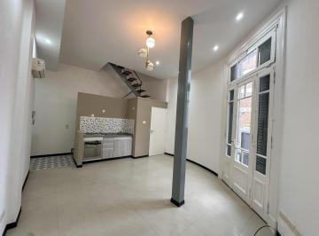 Departamento · 90m² · 2 Ambientes · Oportunidad! Excelente Triplex 90 m² Totales C/ Terraza Propia Apto Profesional