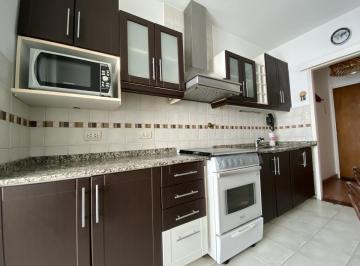 Departamento · 62m² · 3 Ambientes · Alquiler Departamento 3 Ambientes - Versalles