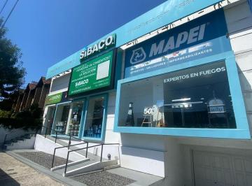 Local comercial · 250m² · 5 Ambientes · 1 Cochera · Alquiler Local Showroom en Martinez Sobre Edison a m de Panamericana y Unicenter Shopping - S
