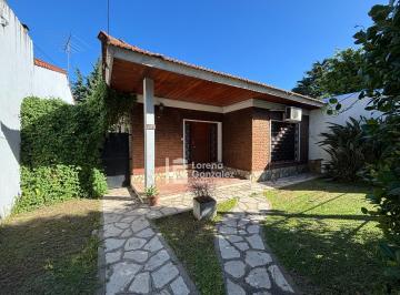 Casa · 120m² · 4 Ambientes · 1 Cochera · Casa en Venta Villa Adelina