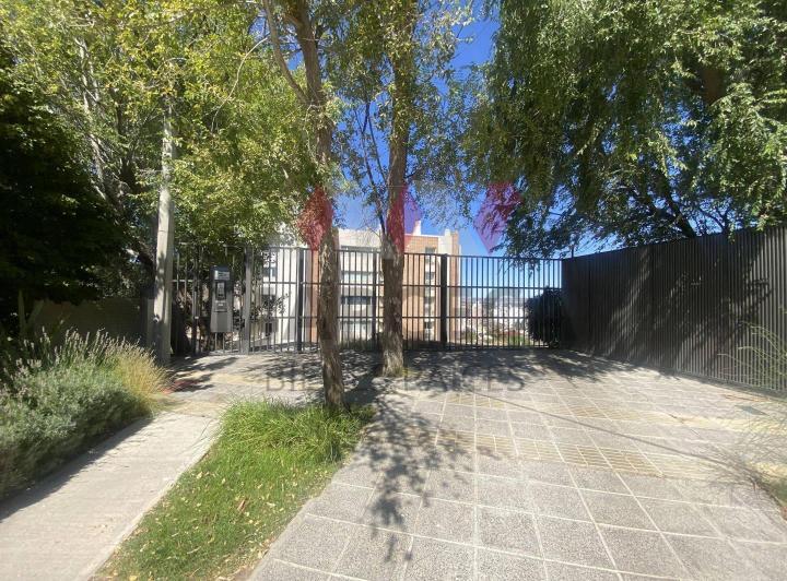 Departamento · 140m² · 3 Ambientes · 2 Cocheras