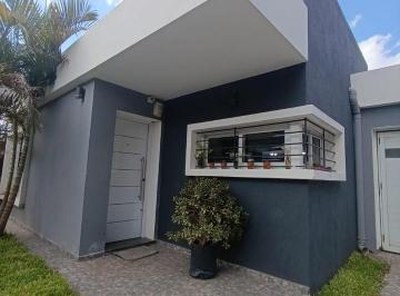 Casa · 184m² · 6 Ambientes · B Lomas de San Martin - Paso de Uspallata 2600 - Casa 3 Dorm Pileta Quincho Gge (2)