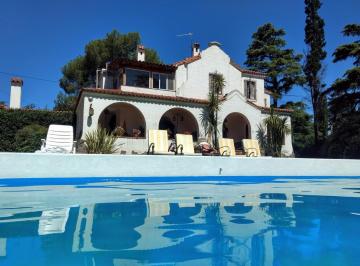 Casa de 7 ambientes, Unquillo · Gran Casona en Unquillo