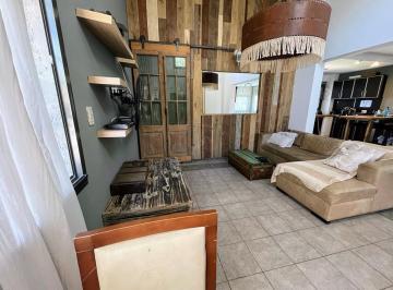 Casa · 220m² · 6 Ambientes · 2 Cocheras · Nuevo Urca Casa 4 Dorm.