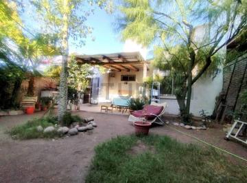 Casa · 117m² · 4 Ambientes · 1 Cochera · Se Vende Casa. Maipu. Gutierrez